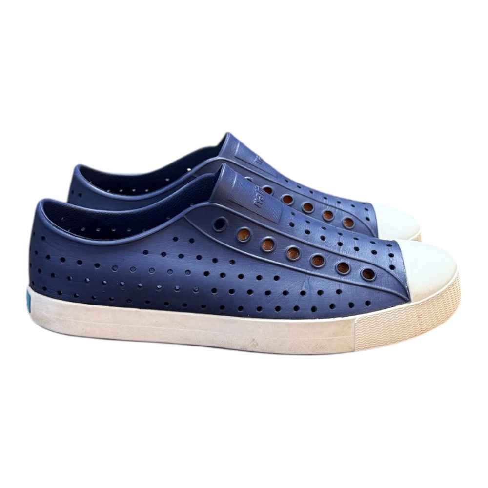 Native Jefferson Slip-On Shoe Women’s Size 10 Men’s Size 8 Navy Blue Pool Shoes